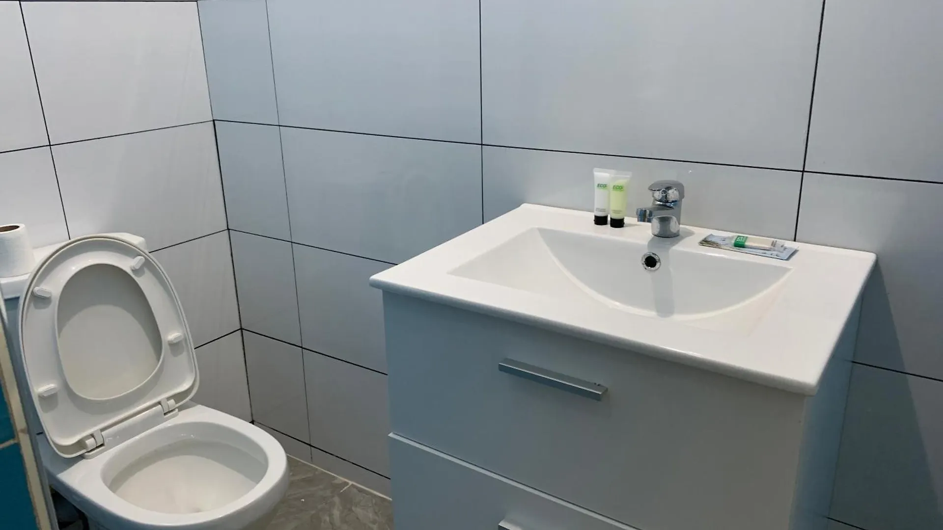 טאראפל J Martins Apart Hotel בית הארחה